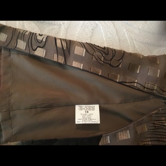 Top - Picture 3 of 3